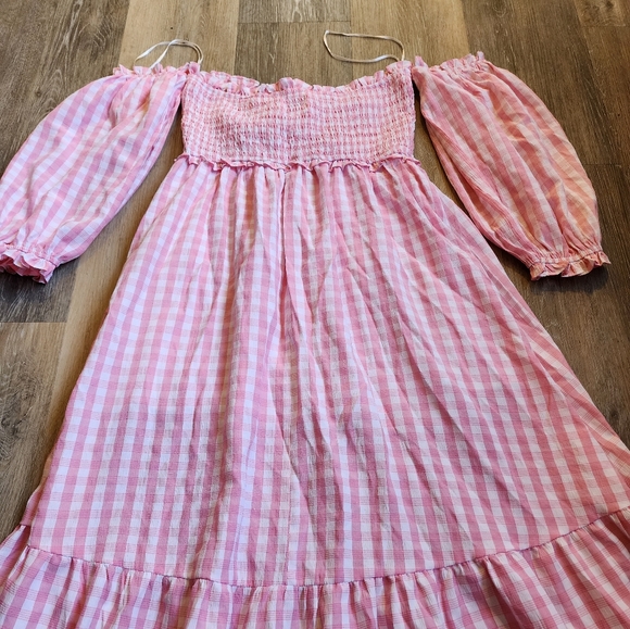 STUNNING MIDI DRESS - Picture 12 of 16